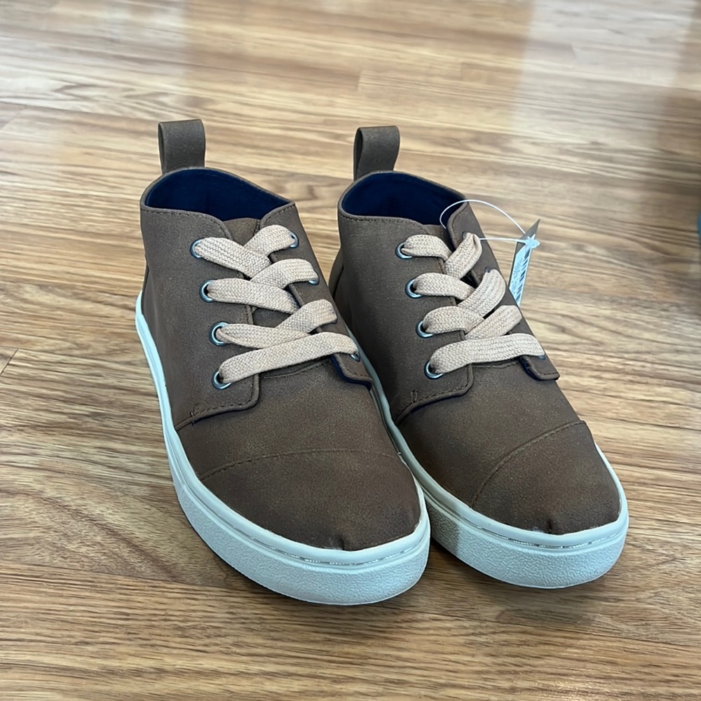 Toms Shoes low Boots NWT several sizes available